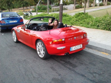 Vendo BMW Z3 Roadster Rojo ,año 96 ,  1.9 140 cv con 185.000 kilometros y en perfecto estado.ITV recien 01