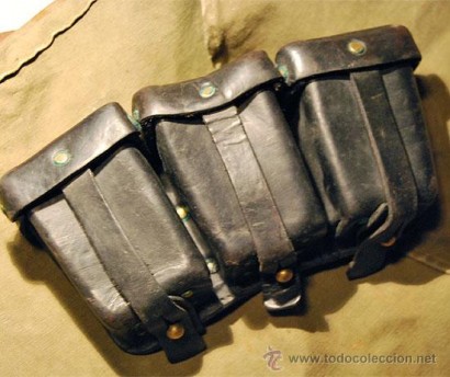 hola camaradas necesito que me digais a que fusil pertenece esta cartuchera?

saludos 00