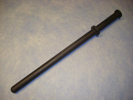 Hola!!!

Vendo defensa semirrígida, a personal habilitado.

Marca: SHOKE
Material: elastómero
Longitud: 01