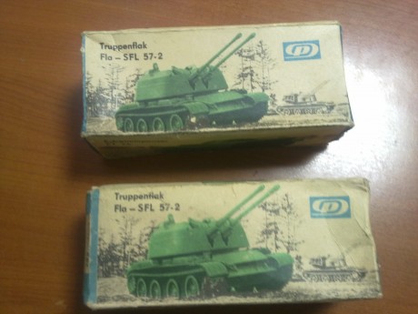 Vendo o cambio por militaria o armas los siguientes juguetes de sanchis de los años 70/80:

Porche fricción 92