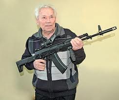 Izhevsk (Izhmash) presentó oficialmente el nuevo fusil de asalto Kaláshnikov generación, cuya denominación 80