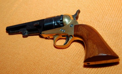 Acabo de recoger en mi IA el Revolver 1851 NAVY YANK SHERIFF que le he comprado al compañero Armónica. 00