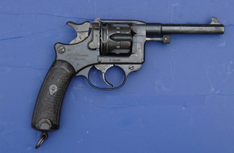 Hace unos días encontré por casualidad en una web extranjera un arma a la venta que hacía muchos años 62