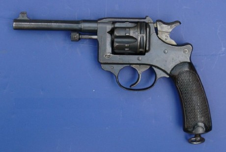 Hace unos días encontré por casualidad en una web extranjera un arma a la venta que hacía muchos años 61