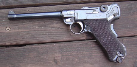 Hace unos días encontré por casualidad en una web extranjera un arma a la venta que hacía muchos años 120