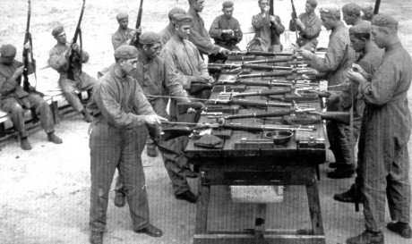 Hace unos días encontré por casualidad en una web extranjera un arma a la venta que hacía muchos años 30