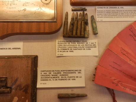 Hola. Pues resulta que en navidades pasé unos días en Madrid y me llevaron a ver el museo naval, que está 21