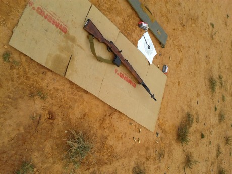 Buenas tardes, acabo de recibir un Tokarev SVT-40 y querría pediros ayuda foreros. No se como funciona 70