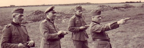Hace unos días encontré por casualidad en una web extranjera un arma a la venta que hacía muchos años 20
