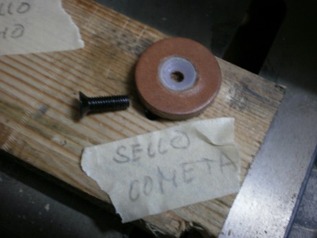Buenas,aqui os pongo una idea que me surge del querer adaptar el sello de cuero de las cometas a otras 02