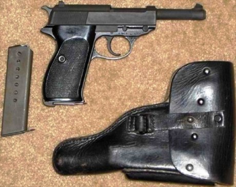 Hace unos días encontré por casualidad en una web extranjera un arma a la venta que hacía muchos años 51
