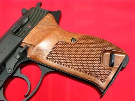 Hace unos días encontré por casualidad en una web extranjera un arma a la venta que hacía muchos años 122