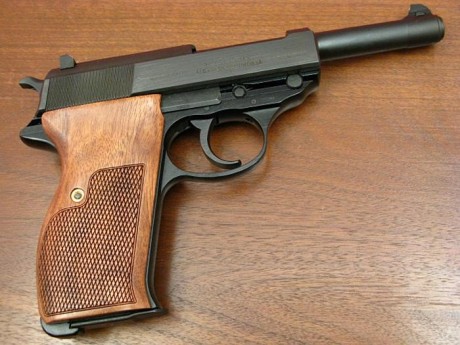 Hace unos días encontré por casualidad en una web extranjera un arma a la venta que hacía muchos años 121