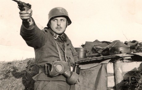 Hace unos días encontré por casualidad en una web extranjera un arma a la venta que hacía muchos años 20