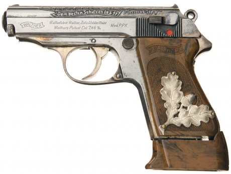 Hace unos días encontré por casualidad en una web extranjera un arma a la venta que hacía muchos años 30
