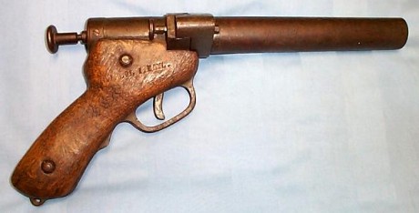 Hace unos días encontré por casualidad en una web extranjera un arma a la venta que hacía muchos años 131