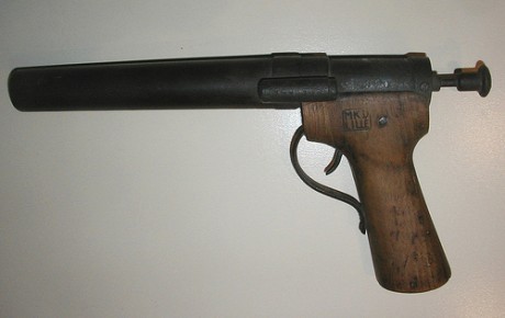 Hace unos días encontré por casualidad en una web extranjera un arma a la venta que hacía muchos años 130