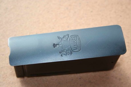 Muy buenas,

Por petición de algún miembro del foro voy a exponer unas fotografías de un gran rifle que 11