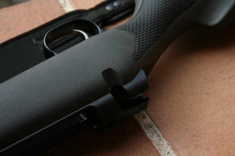 Muy buenas,

Por petición de algún miembro del foro voy a exponer unas fotografías de un gran rifle que 51