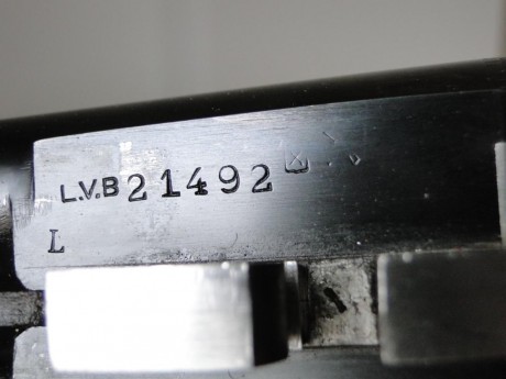 Buenos días a todos.

Me han regalado una escopeta de caza del calibre 12.

La marca es " la Vasco 31