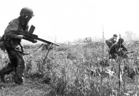 Hace unos días encontré por casualidad en una web extranjera un arma a la venta que hacía muchos años 131