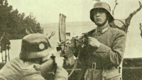 Hace unos días encontré por casualidad en una web extranjera un arma a la venta que hacía muchos años 101