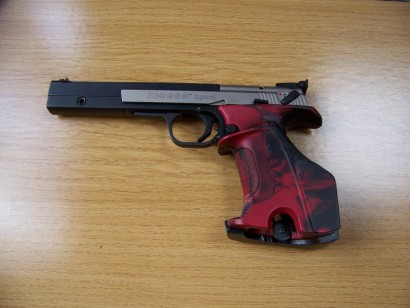 Alguien conoce la pistola del.22 hammerli x esse sport?

Alberto. 20
