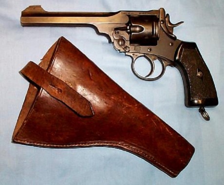 Hace unos días encontré por casualidad en una web extranjera un arma a la venta que hacía muchos años 100