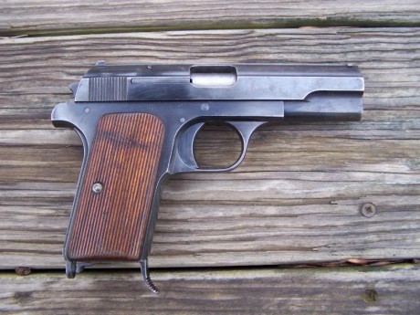 Hace unos días encontré por casualidad en una web extranjera un arma a la venta que hacía muchos años 21
