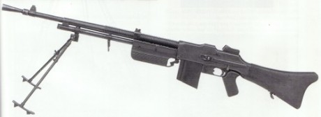 Hace unos días encontré por casualidad en una web extranjera un arma a la venta que hacía muchos años 51