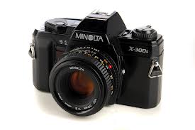 Vendo camara reflex analogica minolta xs300. con objetivo original minolta 28-70(optica de fabricacion 00