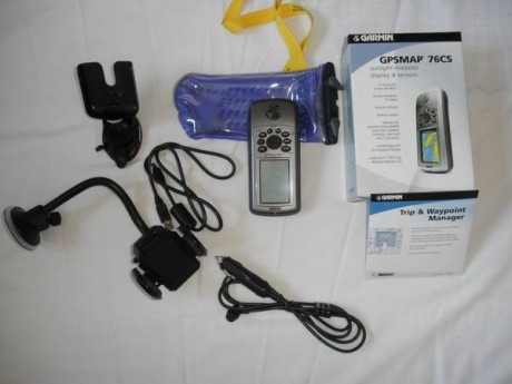 Vendo: GPS GARMIN-MAP 76 CS (COMO NUEVO)
Con:
* 2 soportes para coche (excelente sujección).
* 1 Cable 02