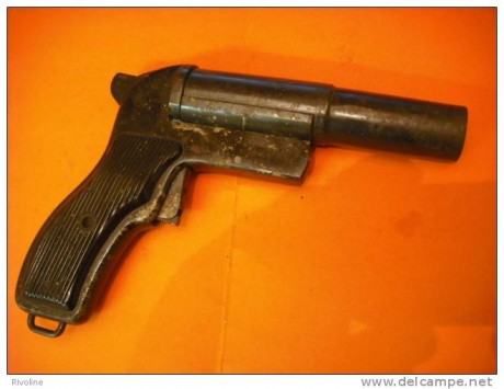 Hace unos días encontré por casualidad en una web extranjera un arma a la venta que hacía muchos años 51