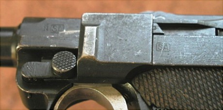 Hace unos días encontré por casualidad en una web extranjera un arma a la venta que hacía muchos años 142