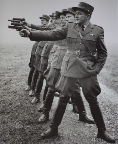 Hace unos días encontré por casualidad en una web extranjera un arma a la venta que hacía muchos años 50