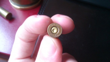 hola compañeros bueno,pues deciros que llego a mis manos una herramienta de fabricacion de proyectiles.

el 142