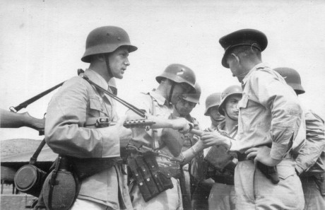 Hace unos días encontré por casualidad en una web extranjera un arma a la venta que hacía muchos años 150