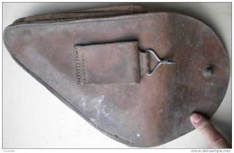 Hace unos días encontré por casualidad en una web extranjera un arma a la venta que hacía muchos años 171