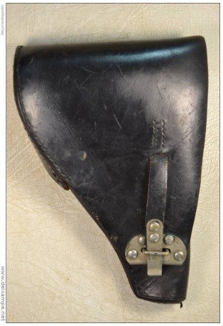 Hace unos días encontré por casualidad en una web extranjera un arma a la venta que hacía muchos años 11