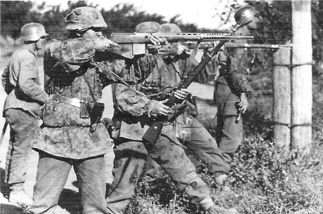 Hace unos días encontré por casualidad en una web extranjera un arma a la venta que hacía muchos años 10