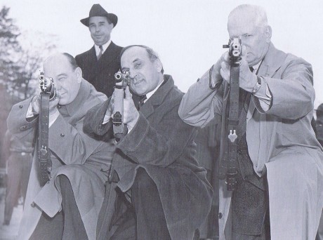 Hace unos días encontré por casualidad en una web extranjera un arma a la venta que hacía muchos años 170