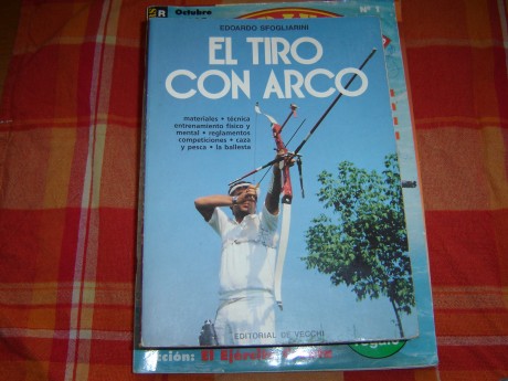 hola . vendo varios libros usados , sobre arqueria caza y tiro con arco . javier sintes pelaz , la arqueria 01