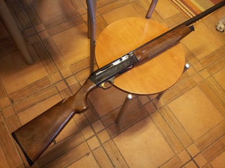 Muy buenas.
He adquirido una escopeta repetidora Benelli Premium en muy estado pero tiene un desperfecto 01