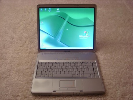 Hola!!!

Vendo ordenador portátil marca COMPAQ (Fabricado por HP Hewlett Packard) Modelo Presario M2000.

Sistema 01