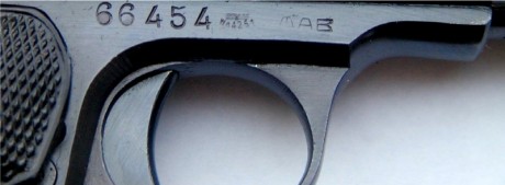 Hace unos días encontré por casualidad en una web extranjera un arma a la venta que hacía muchos años 102