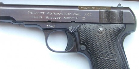 Hace unos días encontré por casualidad en una web extranjera un arma a la venta que hacía muchos años 130