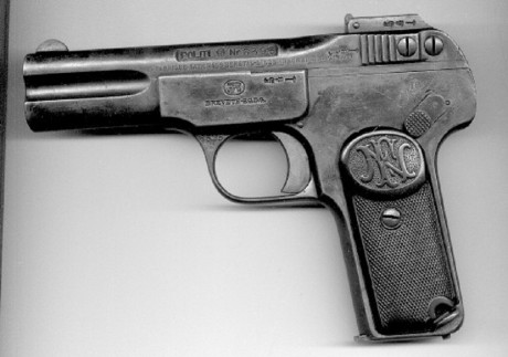 Hace unos días encontré por casualidad en una web extranjera un arma a la venta que hacía muchos años 22