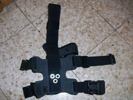 Hola a todos!!!
He decidido hacer limpieza del armario y deshacerme de todo lo que he encontrado que no 00
