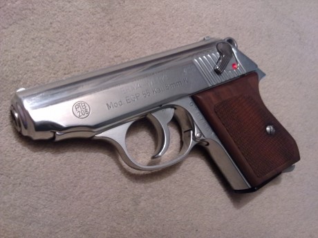 Soy coleccionista de armas, ademas de poseedor de licencia de armas, asi que antes coleccionaba inutilizadas 100