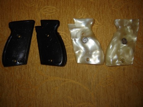 Vendo estos juegos de cachas para Constable,de dos tornillos.Los precios incluyen los gastos de envío.
- 00